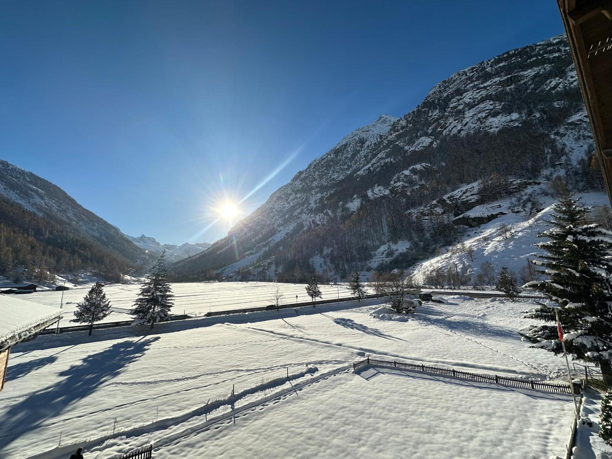 Relaxing Loft Haven Near Zermatt - Parking Free Apartment Tasch Bagian luar foto